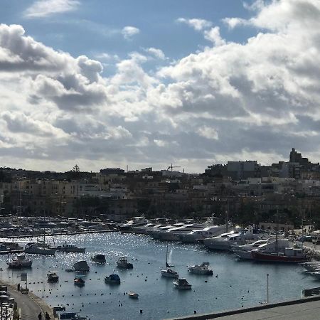 Sir William Strand Leilighet Gzira Eksteriør bilde